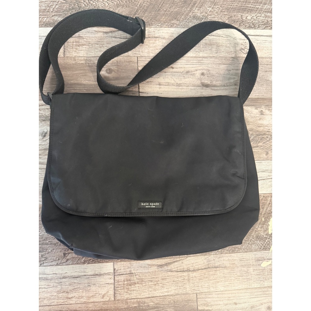 Kate Spade Messenger Bag Medium Black Nylon Crossbody Laptop School Work Travel